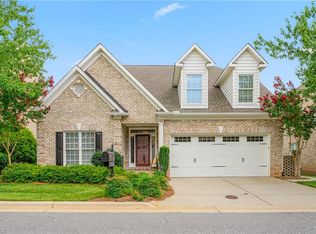 8 Willett Way, Greensboro, NC 27408