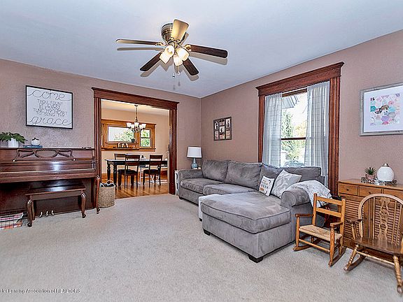 5th image of 518 W Ash St