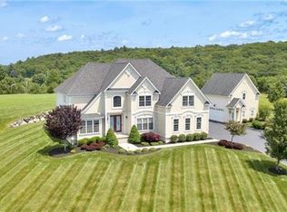 7 Camelback Rd, Chester, NY 10918