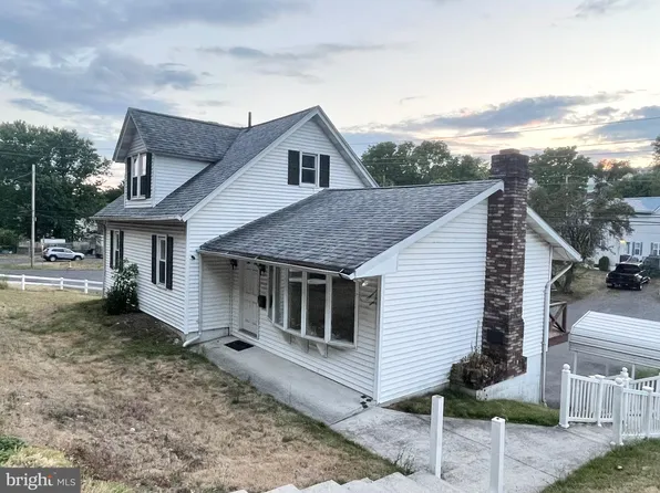 800 Shades Ln, Cumberland, MD 21502