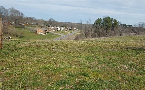 5th image of 1938 Wallace Dairy Rd