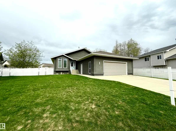 3520 45th St, Drayton Valley, AB T7A 1W3