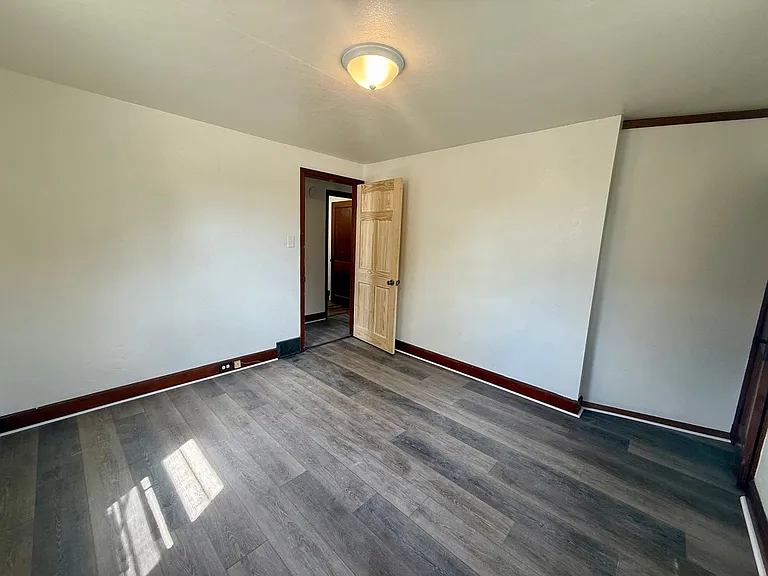 1314 W Thomas St — Photo 7