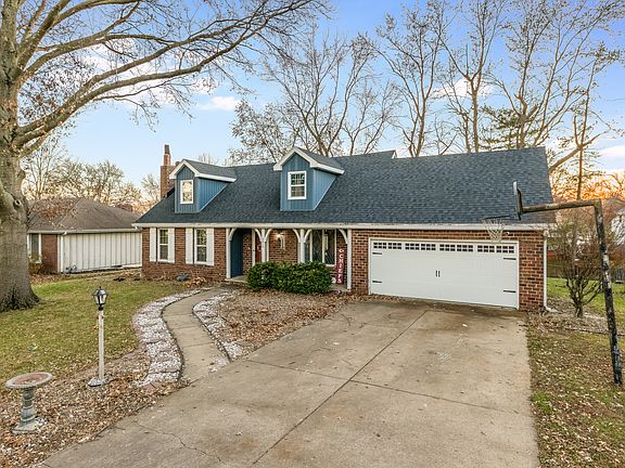 2nd image of 4816 Mockingbird Ln