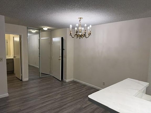 4th image of 359 Half Moon Ln APT 102