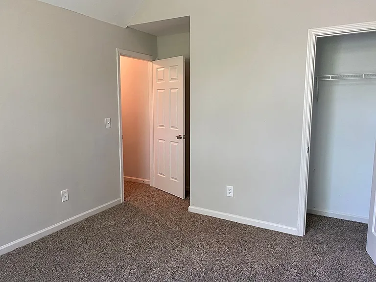 3195 Hunting Creek Pass — Photo 11