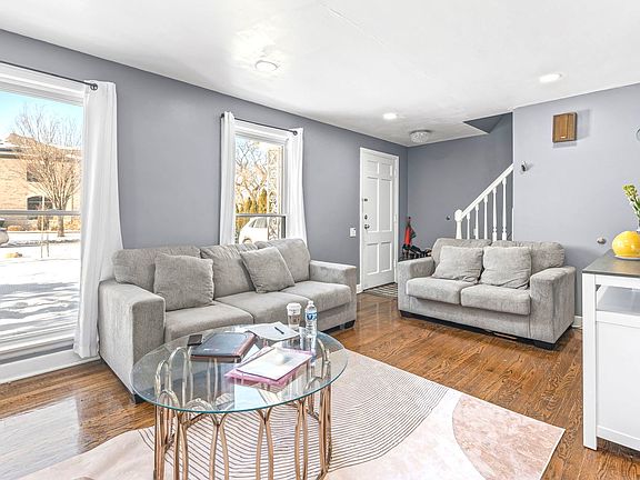 4th image of 6709 N Kolmar Ave