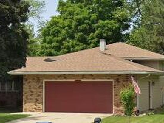2338 Crestview Dr, Schererville, IN 46375