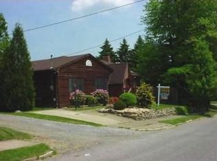 429 E Hillcrest Ave, New Castle, PA 16105