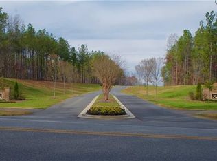 201 Claridge Ct, Waxhaw, NC 28173