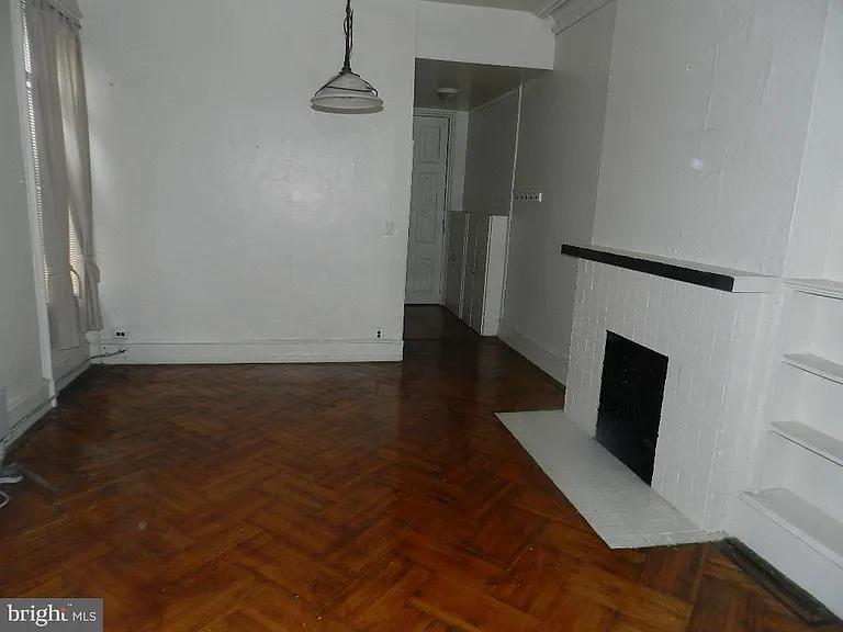 2118 Walnut St #2R — Photo 1