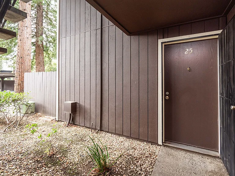 Fulton Woods — Photo 52