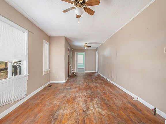 3rd image of 1521 Saint Joseph St