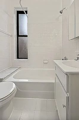 5th image of 1382 1st Ave APT 10