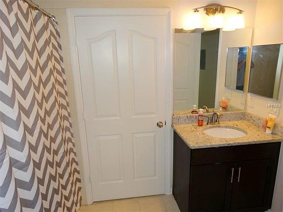 2nd bathroom