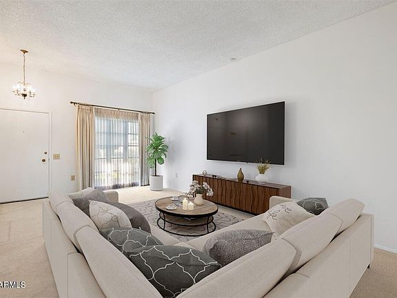 5th image of 10002 W HAWTHORN Drive