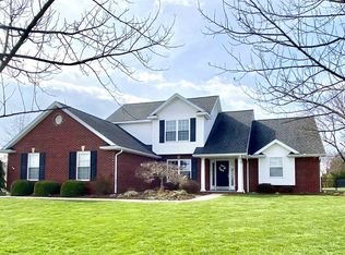 907 N Evergreen Dr, Jasper, IN 47546