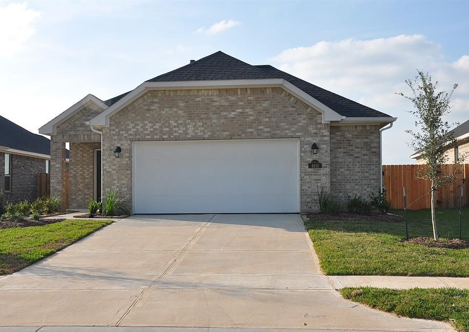 1st image of 8010 Grandstand Parkway Dr