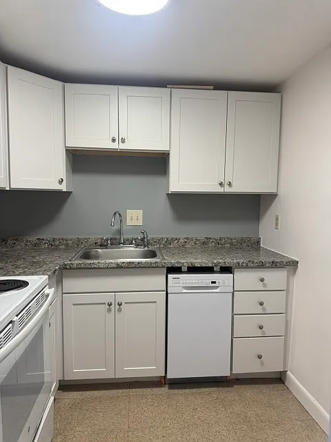 1 bed, 700 sqft, $2,100 — Photo 3