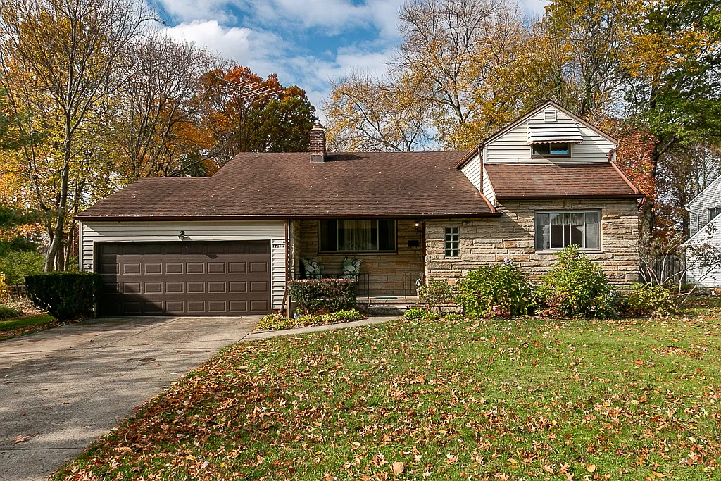 7362 Markal Dr photo 1