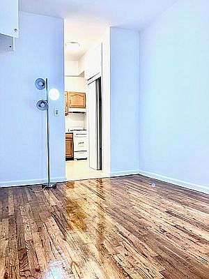 2nd image of 252 E 89th St APT 2A