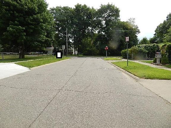 5th image of 3234 McClure Ave