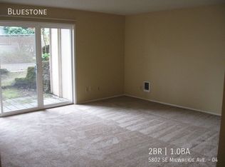 5802 SE Milwaukie Ave #4, Portland, OR 97202