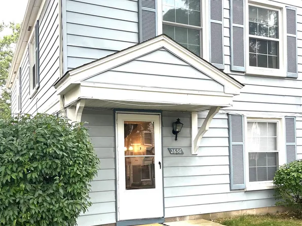 2656 Wildwood Ct, Lake Orion, MI 48360