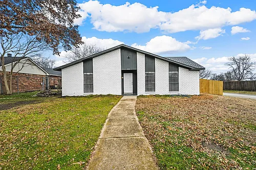 4940 Watkins Dr Photo 1 4940 Watkins Dr Photo 1