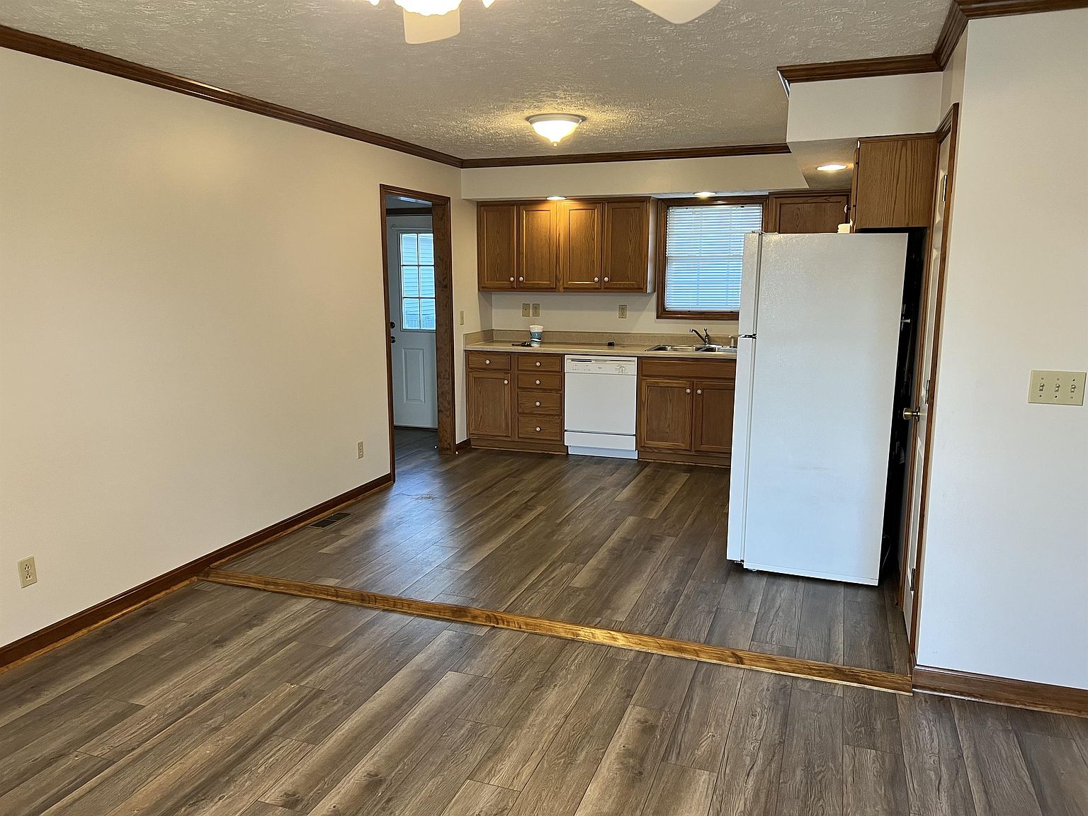 510 E Elm St SUITE B, Haubstadt, IN 47639 Zillow