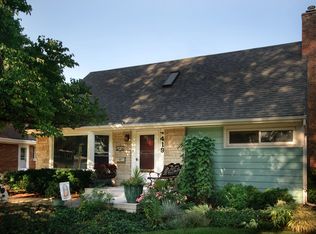 419 N Russel St, Mount Prospect, IL 60056