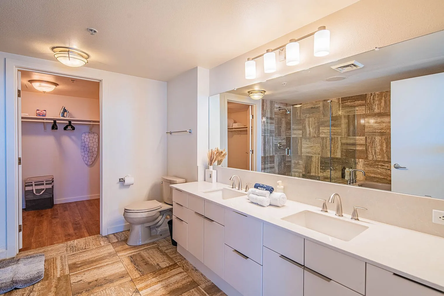 1 bed, 1.0 bath, 947 sqft, $3,507 — Photo 3