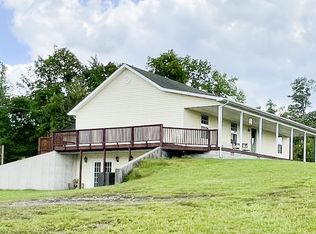 115 Tom Crawford Ln, Crab Orchard, KY 40419