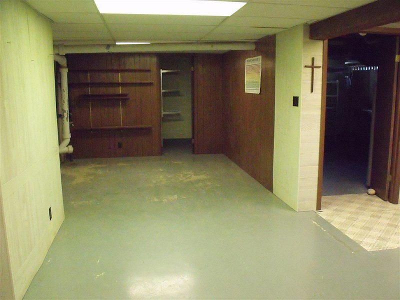 1st image of 125 Woodward St