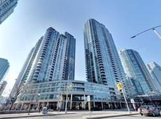 16 Yonge St #208, Toronto, ON M5E 2A3