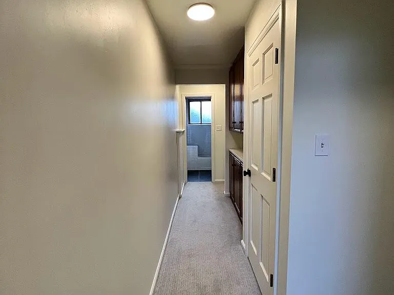 6215 S Sterne Pkwy — Photo 11