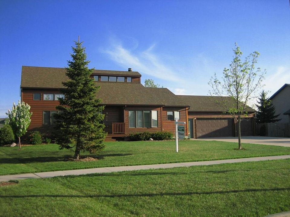 1st image of 573 Evergreen Dr