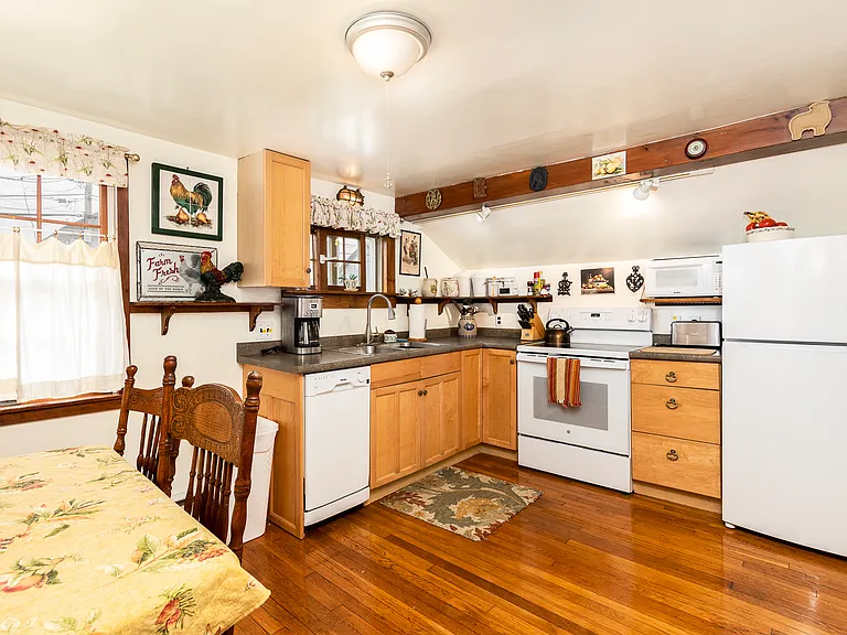 50 Rowland St #1 — Photo 7