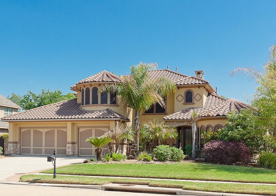 1st image of 121 Del Monte Dr