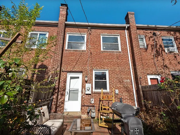 132 Dale St — Photo 25