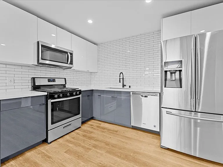 941 N Normandie Ave #3 — Photo 3