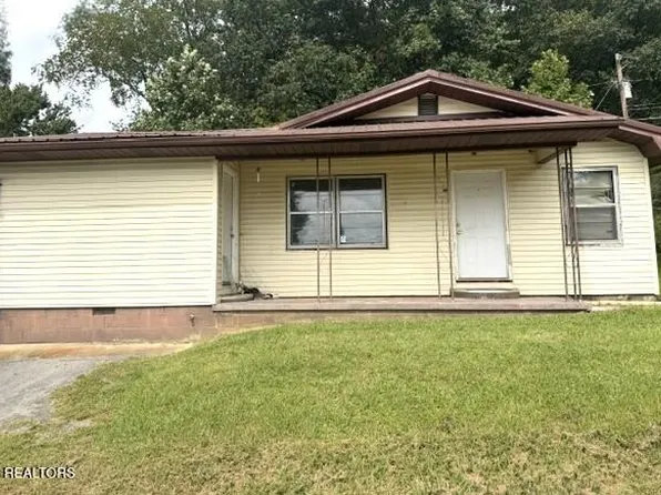165 Clarence Ln, Harrogate, TN 37752
