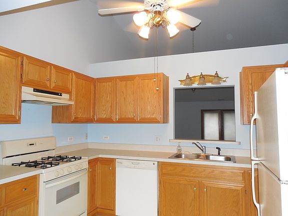 5th image of 2620 Eagle Dr #2620