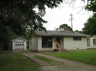 1102 Powell Rd, Mesquite, TX 75149