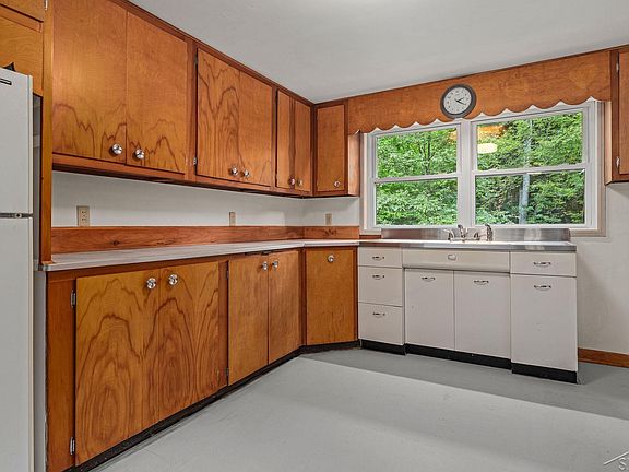 5th image of 20686 Lakola Rd