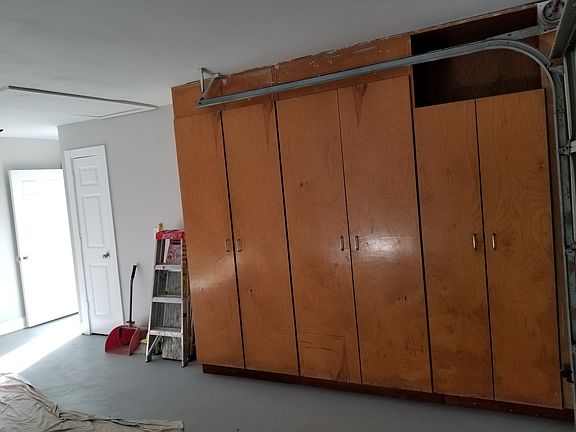 2nd image of 2219 N Friendship Dr