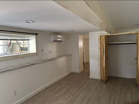5th image of 23 Buttonwood Rd APT D