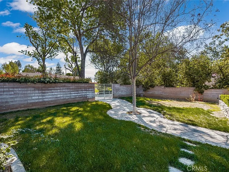 7455 Jola Dr — Photo 58
