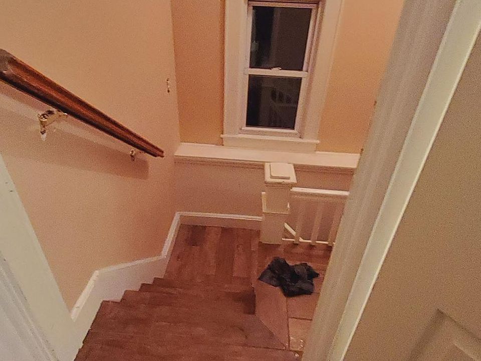 1st image of 613 3rd Ave