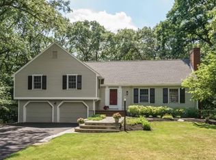 10 Hawthorne Rd, Winchester, MA 01890